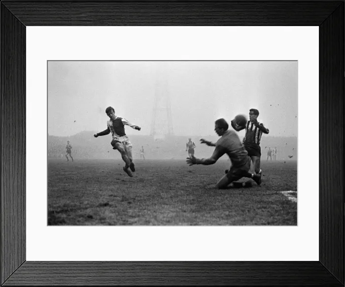 Framed Print : Newcastle United v Blackburn Rovers. Pictured, Marshall, Newcastle keeper Framed Print : Newcastle United v Blackburn Rovers. Pictured, Marshall, Newcastle keeper