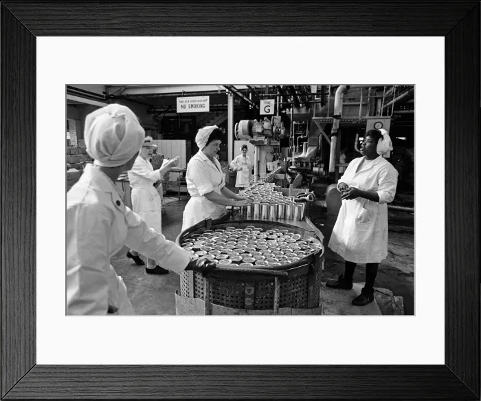 Framed Print : Batchelors food factory, Wadsley Bridge, Sheffield. 4th September 1967