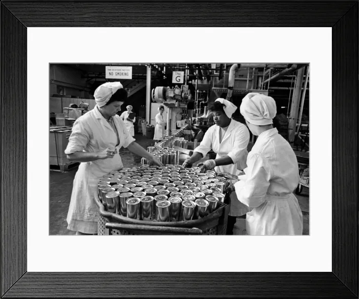 Framed Print : Batchelors food factory, Wadsley Bridge, Sheffield. 4th September 1967