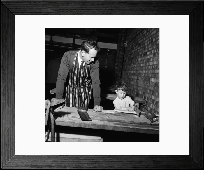 Framed Print : Children doing woodwork at Birmingham Art Centre, Birmingham, West Midlands Framed Print : Children doing woodwork at Birmingham Art Centre, Birmingham, West Midlands