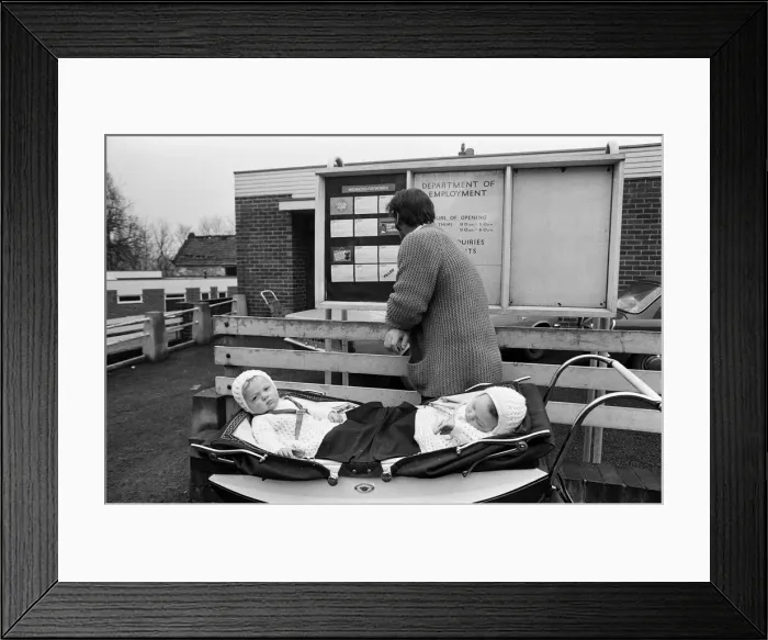 Framed Print : Scenes in Hemsworth Village, Yorkshire. Unemployment is high in the village following a Framed Print : Scenes in Hemsworth Village, Yorkshire. Unemployment is high in the village following a