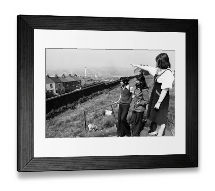 Framed Print : Scenes in Bradford, West Yorkshire. 4th June 1978 Framed Print : Scenes in Bradford, West Yorkshire. 4th June 1978