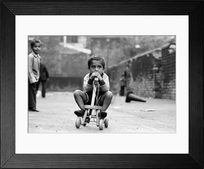 Framed Print : Scenes in Bradford, West Yorkshire. 4th June 1978 Framed Print : Scenes in Bradford, West Yorkshire. 4th June 1978