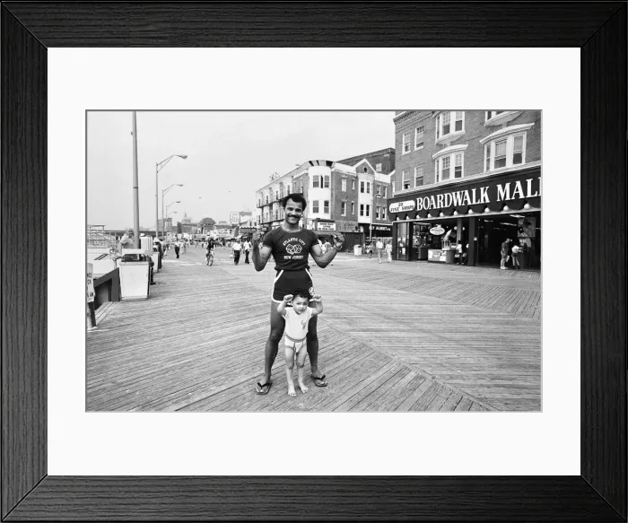 Framed Print : John Conteh vs Matthew Saad Muhammad I. For WBC light-heavyweight title, Steel Pier Framed Print : John Conteh vs Matthew Saad Muhammad I. For WBC light-heavyweight title, Steel Pier