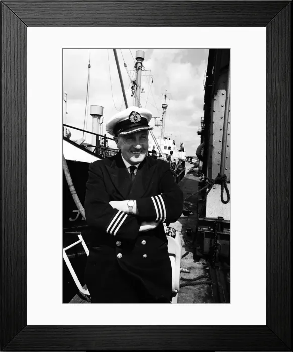 Framed Print : Scenes at Swansea Docks, Wales. 7th August 1967 Framed Print : Scenes at Swansea Docks, Wales. 7th August 1967