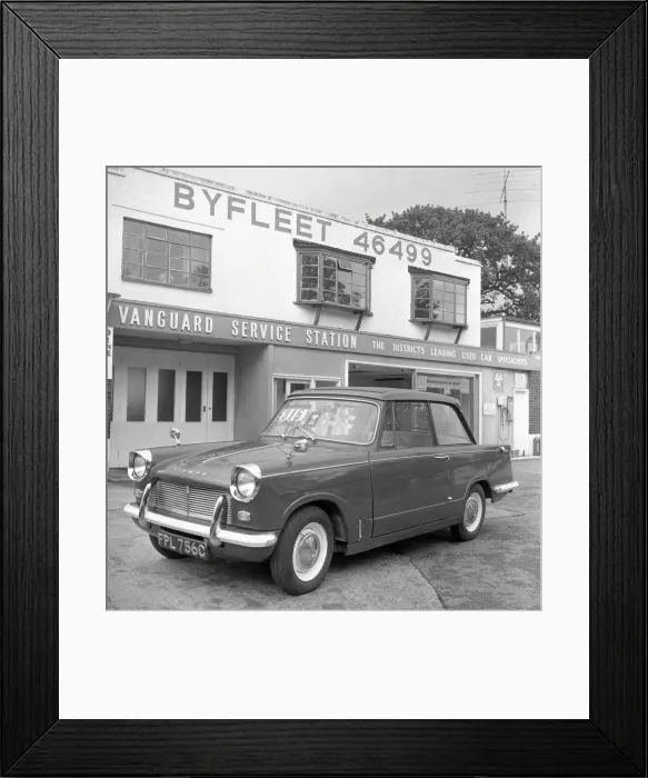 Framed Print : Vanguard Service Station, Byfleet, Surrey, England, Circa 1970 Framed Print : Vanguard Service Station, Byfleet, Surrey, England, Circa 1970