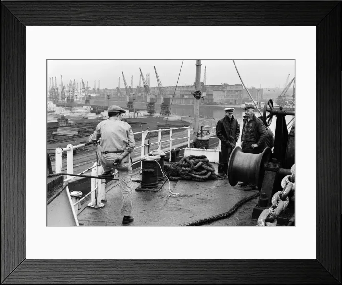 Framed Print : Scenes around Manchester Docks. 12th June 1967 Framed Print : Scenes around Manchester Docks. 12th June 1967