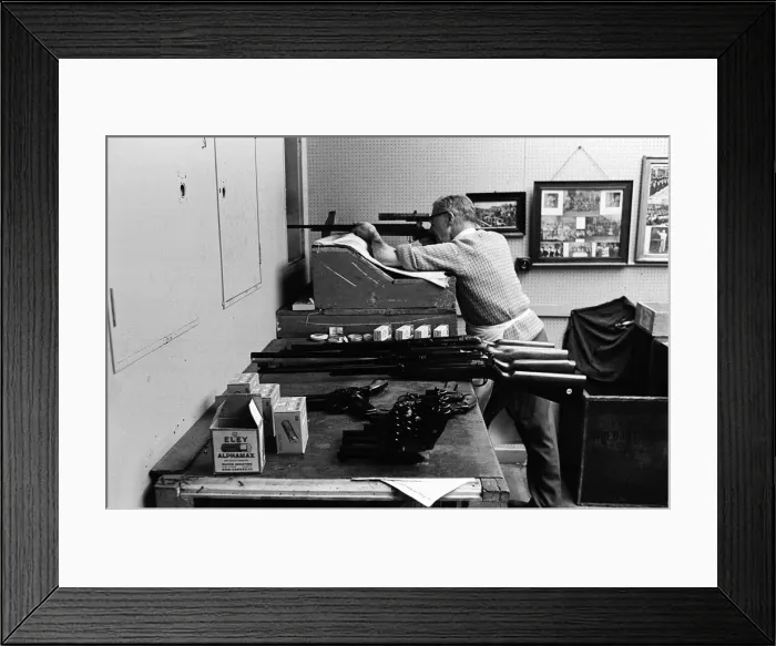Framed Print : Webley & Scott, gun makers in Birmingham, West Midlands Framed Print : Webley & Scott, gun makers in Birmingham, West Midlands