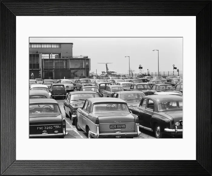 Framed Print : Scenes at Manchester Airport. 13th June 1967 Framed Print : Scenes at Manchester Airport. 13th June 1967