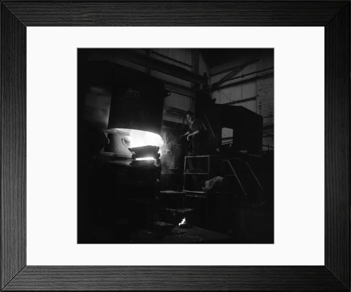 Framed Print : Workers at the Birmingham Mint, Birmingham, West Midlands. October 1967 Framed Print : Workers at the Birmingham Mint, Birmingham, West Midlands. October 1967