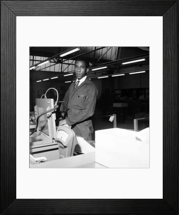 Framed Print : Workers at the Birmingham Mint, Birmingham, West Midlands. October 1967 Framed Print : Workers at the Birmingham Mint, Birmingham, West Midlands. October 1967