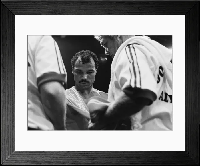 Framed Print : John Conteh vs Matthew Saad Muhammad II. For WBC and The Ring light-heavyweight titles
