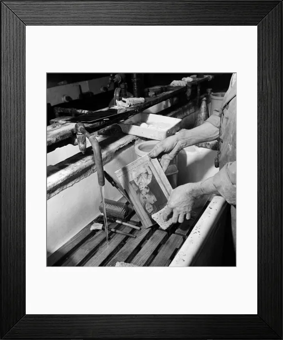 Framed Print : Production of the Daily Mirror newspaper, Geraldine House, Fetter Lane, London Framed Print : Production of the Daily Mirror newspaper, Geraldine House, Fetter Lane, London