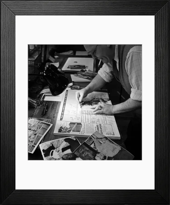 Framed Print : Production of the Daily Mirror newspaper, Geraldine House, Fetter Lane, London Framed Print : Production of the Daily Mirror newspaper, Geraldine House, Fetter Lane, London