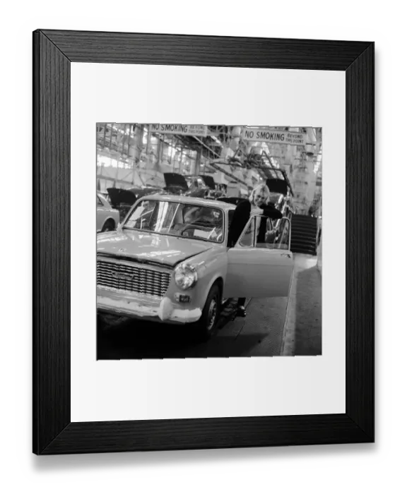 Framed Print : Employees at the BMC works at Longbridge, Birmingham, West Midlands. October 1967