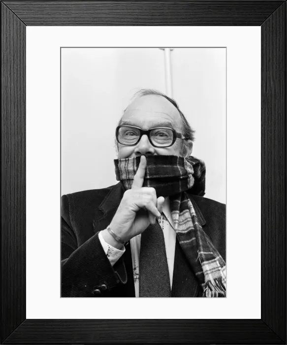 Framed Print : Eric Morecambe promoting his book Mr Lonely'in Birmingham. 31st March 1981 Framed Print : Eric Morecambe promoting his book Mr Lonely'in Birmingham. 31st March 1981