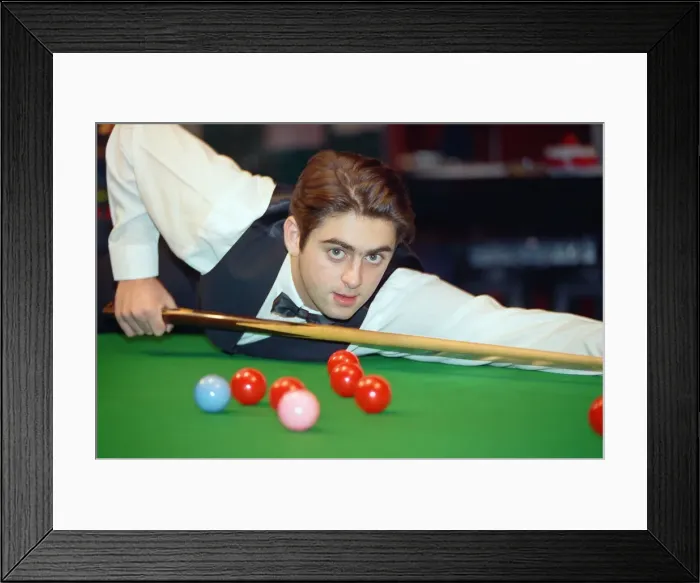 Framed Print : Snooker player Ronnie O Sullivan, pictured the day before his 16th birthday Framed Print : Snooker player Ronnie O Sullivan, pictured the day before his 16th birthday
