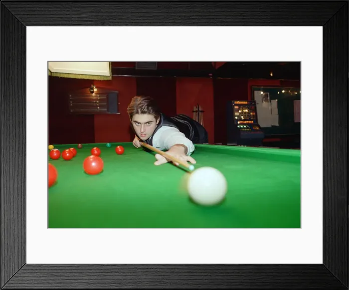 Framed Print : Snooker player Ronnie O Sullivan, pictured the day before his 16th birthday Framed Print : Snooker player Ronnie O Sullivan, pictured the day before his 16th birthday