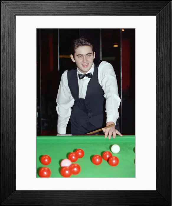 Framed Print : Snooker player Ronnie O Sullivan, pictured the day before his 16th birthday Framed Print : Snooker player Ronnie O Sullivan, pictured the day before his 16th birthday