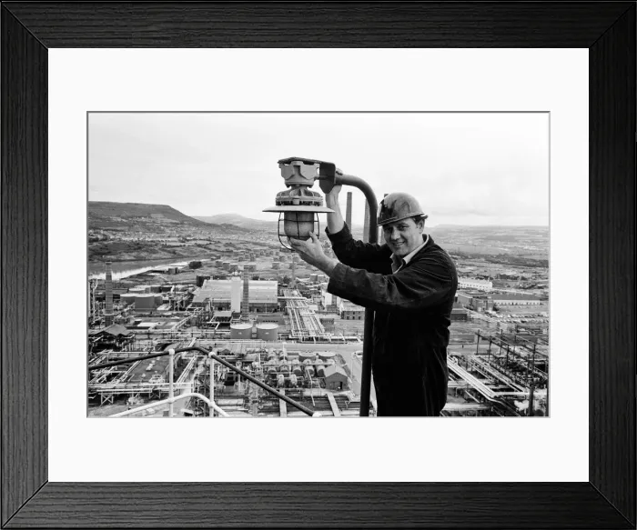Framed Print : BP Llandarcy oil refinery, Swansea. Lyn Davies, 36, on top of the Cat Cracker Framed Print : BP Llandarcy oil refinery, Swansea. Lyn Davies, 36, on top of the Cat Cracker