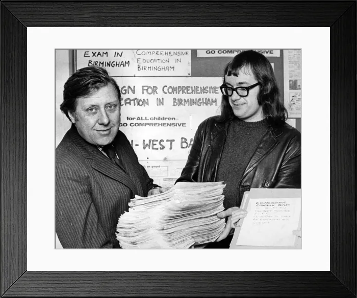 Framed Print : Member of Parliament for Birmingham Sparkbrook Roy Hattersley with a schools petition Framed Print : Member of Parliament for Birmingham Sparkbrook Roy Hattersley with a schools petition