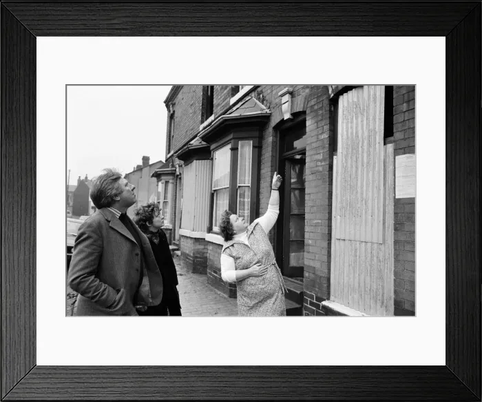 Framed Print : Member of Parliament for Birmingham Sparkbrook Roy Hattersley visits his constituency Framed Print : Member of Parliament for Birmingham Sparkbrook Roy Hattersley visits his constituency