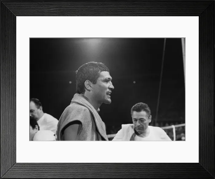 Framed Print : John Conteh vs Mate Parlov. WBC light-heavyweight title bout at Red Star Stadium Framed Print : John Conteh vs Mate Parlov. WBC light-heavyweight title bout at Red Star Stadium