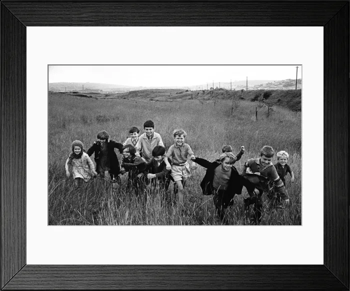 Framed Print : Children playing in the Lower Swansea Valley Project, Wales Framed Print : Children playing in the Lower Swansea Valley Project, Wales