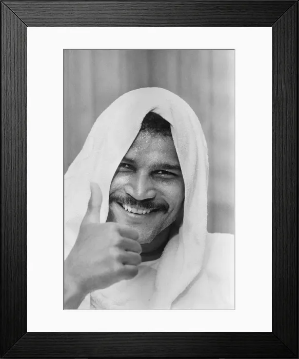 Framed Print : John Conteh vs Mate Parlov. WBC light-heavyweight title bout at Red Star Stadium Framed Print : John Conteh vs Mate Parlov. WBC light-heavyweight title bout at Red Star Stadium