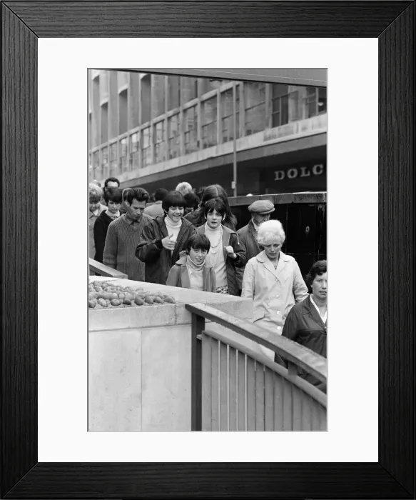 Framed Print : General scenes around the Bull Ring centre in Birmingham, West Midlands. 4th October 1967 Framed Print : General scenes around the Bull Ring centre in Birmingham, West Midlands. 4th October 1967