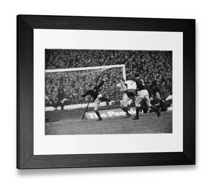 Framed Print : Scotland 1 v England 1. UEFA European Championship Group 8 match at Hampden Park Framed Print : Scotland 1 v England 1. UEFA European Championship Group 8 match at Hampden Park
