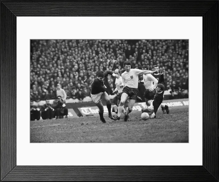 Framed Print : Scotland 1 v England 1. UEFA European Championship Group 8 match at Hampden Park Framed Print : Scotland 1 v England 1. UEFA European Championship Group 8 match at Hampden Park