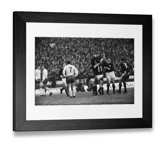 Framed Print : Scotland 1 v England 1. UEFA European Championship Group 8 match at Hampden Park Framed Print : Scotland 1 v England 1. UEFA European Championship Group 8 match at Hampden Park