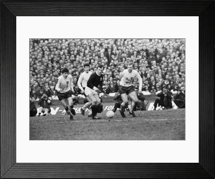 Framed Print : Scotland 1 v England 1. UEFA European Championship Group 8 match at Hampden Park Framed Print : Scotland 1 v England 1. UEFA European Championship Group 8 match at Hampden Park