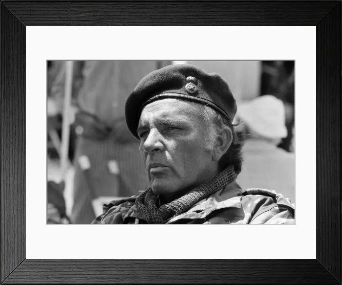 Framed Print : Richard Burton on the set of The Wild Geese in Northern Transvaal, South Africa Framed Print : Richard Burton on the set of The Wild Geese in Northern Transvaal, South Africa