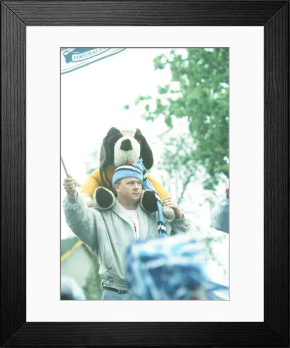 Framed Print : After-match scenes back in Coventry after Coventry City won the FA Cup Final against Framed Print : After-match scenes back in Coventry after Coventry City won the FA Cup Final against