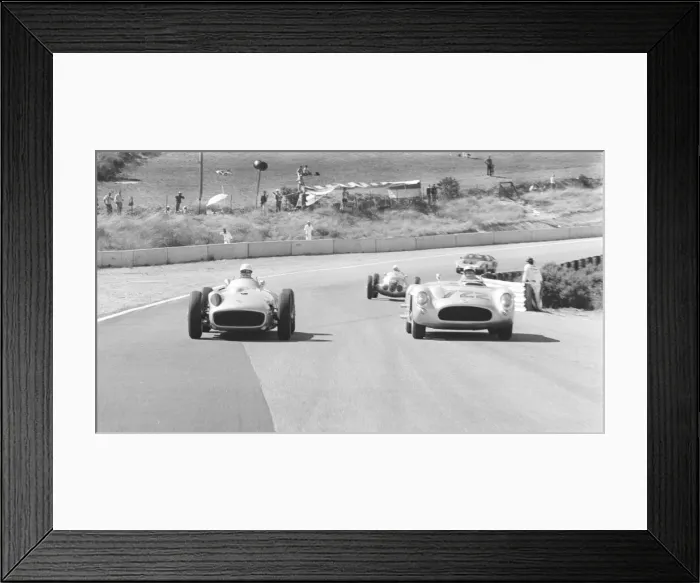 Framed Print : JUAN FANGIO WITH STIRLING MOSS - SEPT 86 Framed Print : JUAN FANGIO WITH STIRLING MOSS - SEPT 86