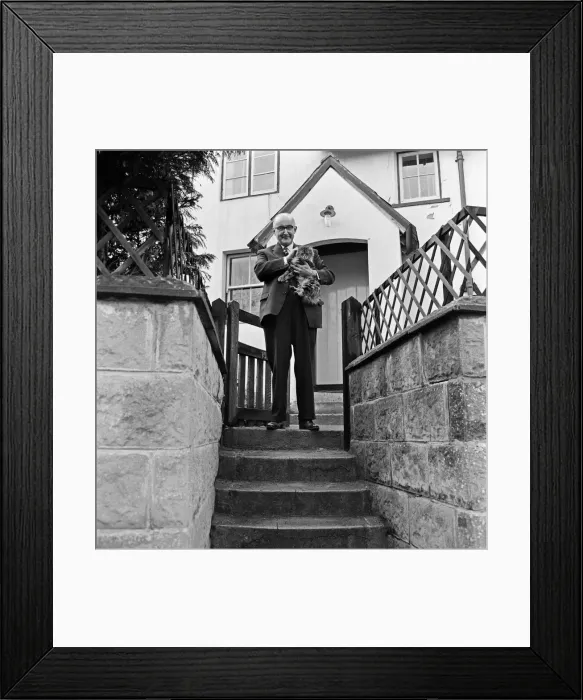 Framed Print : Ex Superintendent George Smith, Special Branch background pictures for Sunday Pictorial Framed Print : Ex Superintendent George Smith, Special Branch background pictures for Sunday Pictorial