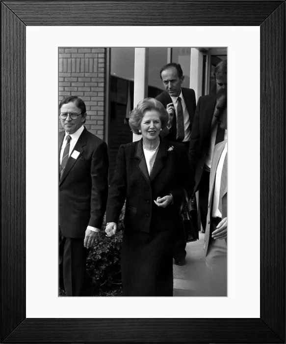Framed Print : MARGARET THATCHER VISITING TYNESIDE 1992 / 002260 Framed Print : MARGARET THATCHER VISITING TYNESIDE 1992 / 002260