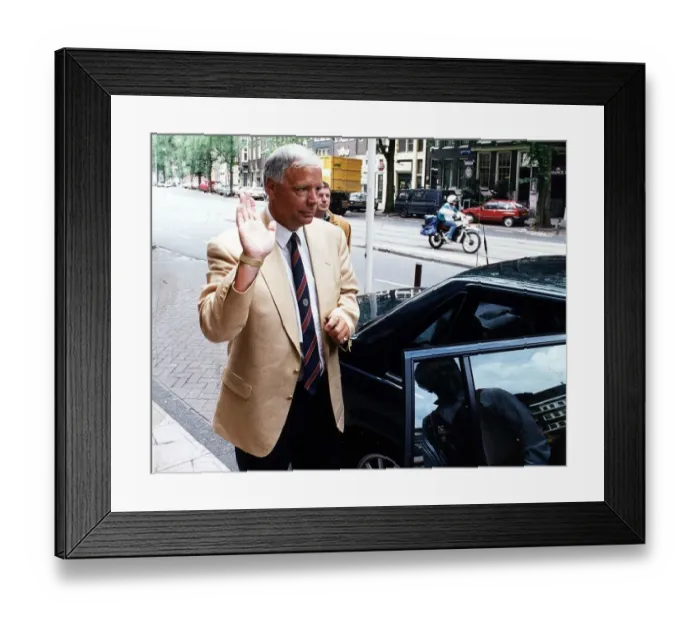 Framed Print : Wallace Mercer Hearts football chief leaves Amsterdam for the South of France waving hand Framed Print : Wallace Mercer Hearts football chief leaves Amsterdam for the South of France waving hand