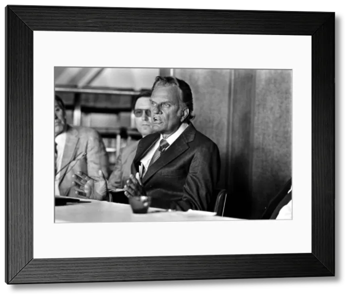 Framed Print : BILLY GRAHAM (1918-2018) AMERICAN EVANGELIST BILLY GRAHAM at Roker Park, Sunderland