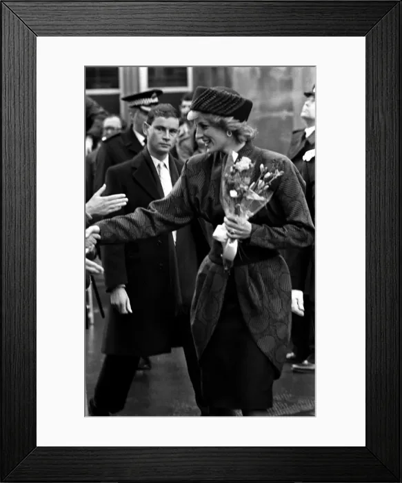 Framed Print : DIANA, THE PRINCESS OF WALES MEETING PEOPLE IN CARLISLE 1993