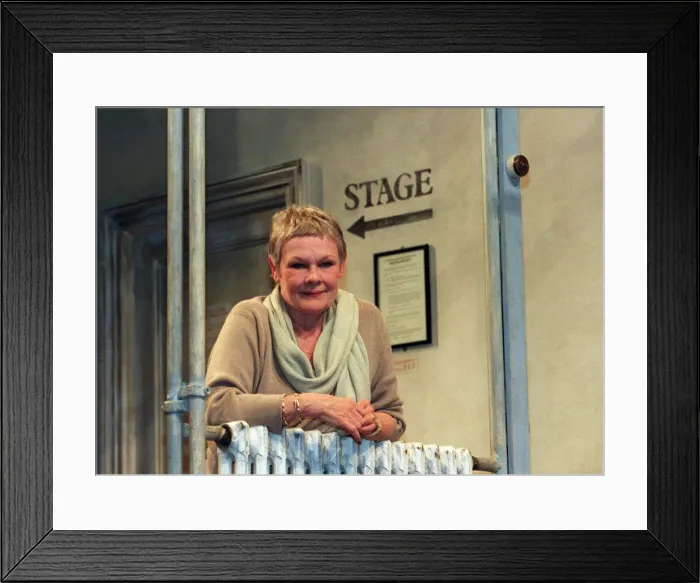 Framed Print : DAME JUDI DENCH ARCHIVE - 10 February 1998 Framed Print : DAME JUDI DENCH ARCHIVE - 10 February 1998