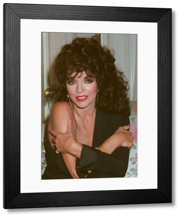 Framed Print : JOAN COLLINS IN PHOTOCAL 13 / 06 / 1989 Framed Print : JOAN COLLINS IN PHOTOCAL 13 / 06 / 1989