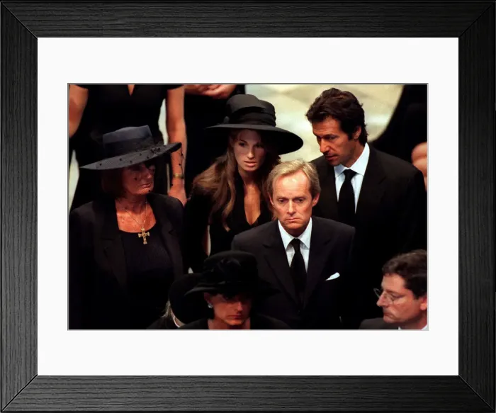 Framed Print : Funeral of Princess Diana, Princess of Wales. Lady Annabel Goldsmith with Jemima