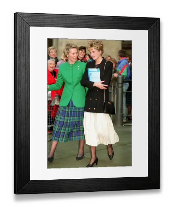 Framed Print : Princess Diana visits the Ministry of Health in Whitehall, London