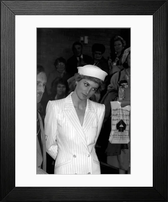 Framed Print : PRINCESS DIANA AT STONELEIGH - 07 / 07 / 1988 Framed Print : PRINCESS DIANA AT STONELEIGH - 07 / 07 / 1988