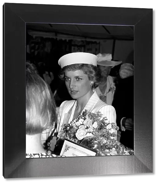 PRINCESS DIANA AT STONELEIGH - 07  /  07  /  1988