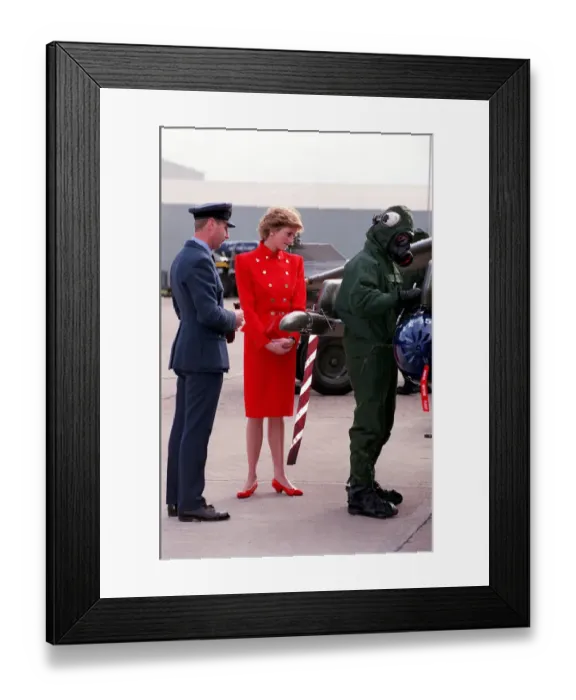 Framed Print : Princess Diana during a visit to RAF Wittering in Cambridgeshire, 25th October 1989 Framed Print : Princess Diana during a visit to RAF Wittering in Cambridgeshire, 25th October 1989