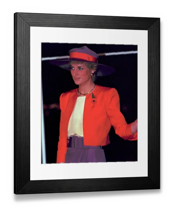 Framed Print : PRINCESS DIANA, WEARING RED JACKET AND PURPLE SKIRT, DURING TOUR OF CHINA AND HONG KONG Framed Print : PRINCESS DIANA, WEARING RED JACKET AND PURPLE SKIRT, DURING TOUR OF CHINA AND HONG KONG